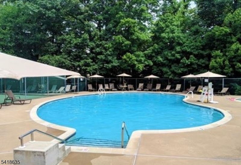 Crystal Woods - Residential