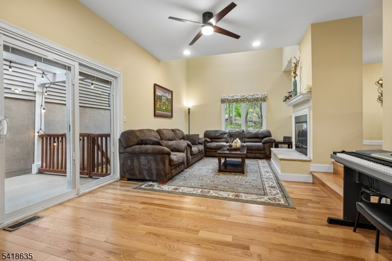 Crystal Woods - Residential