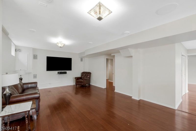 MARTINSVILLE - Residential