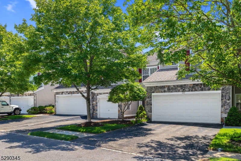 Summit Falls - Residential