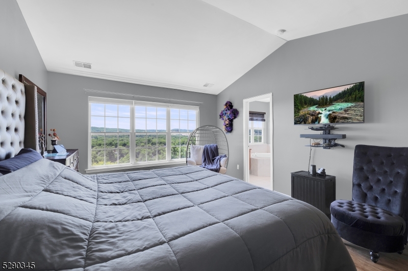 Summit Falls - Residential