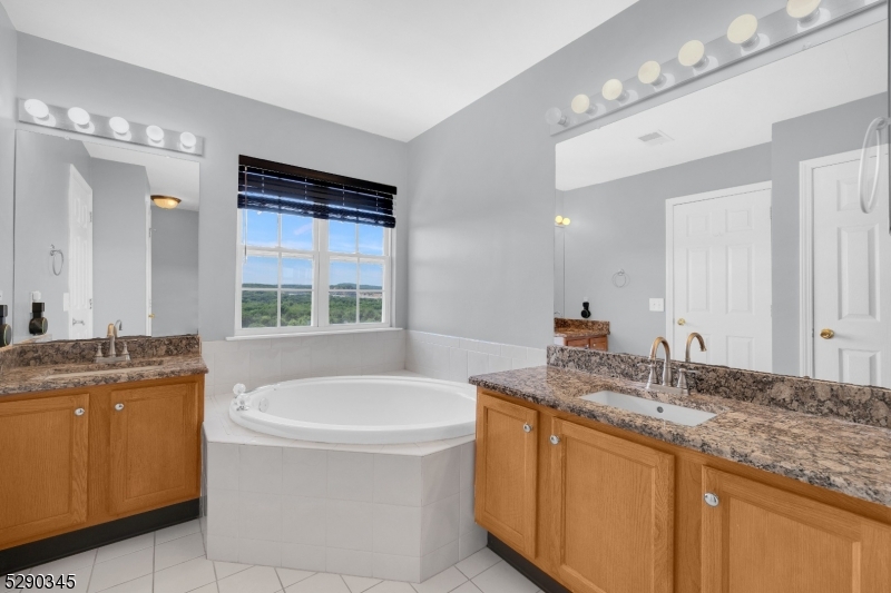 Summit Falls - Residential