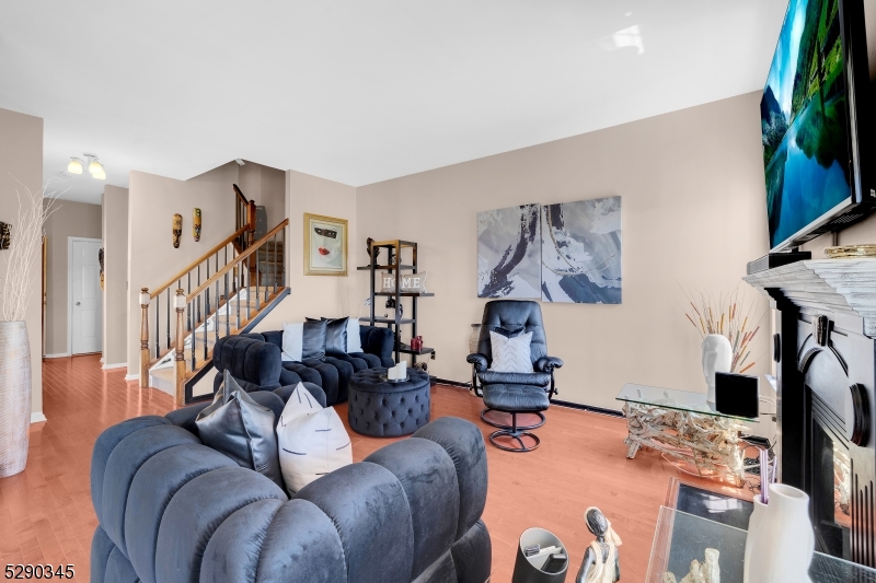 Summit Falls - Residential