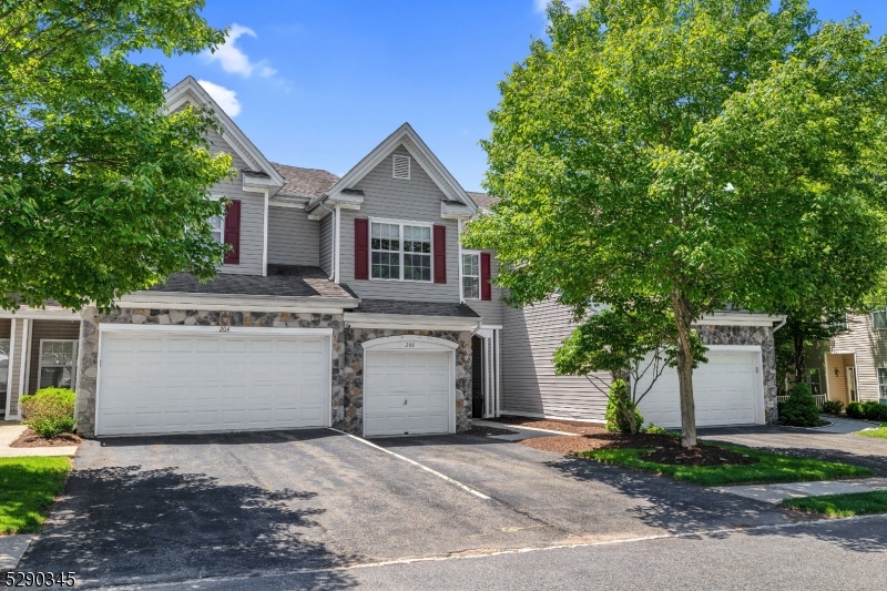 Summit Falls - Residential