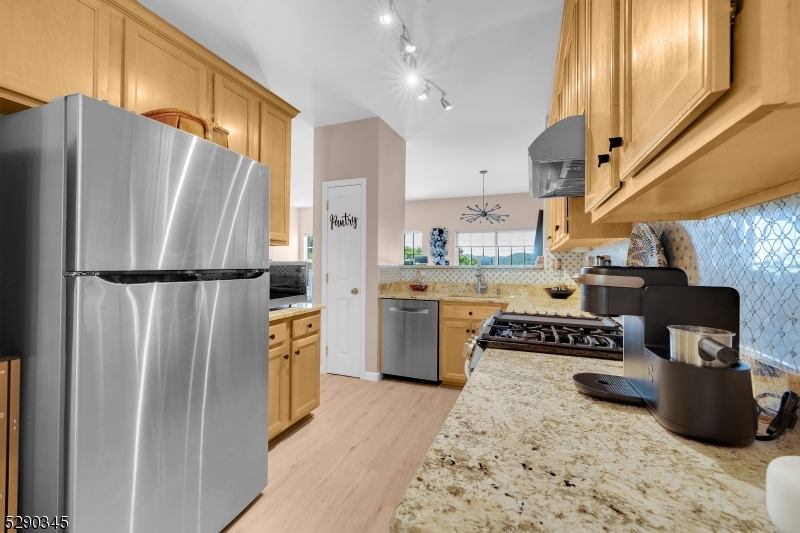 Summit Falls - Residential