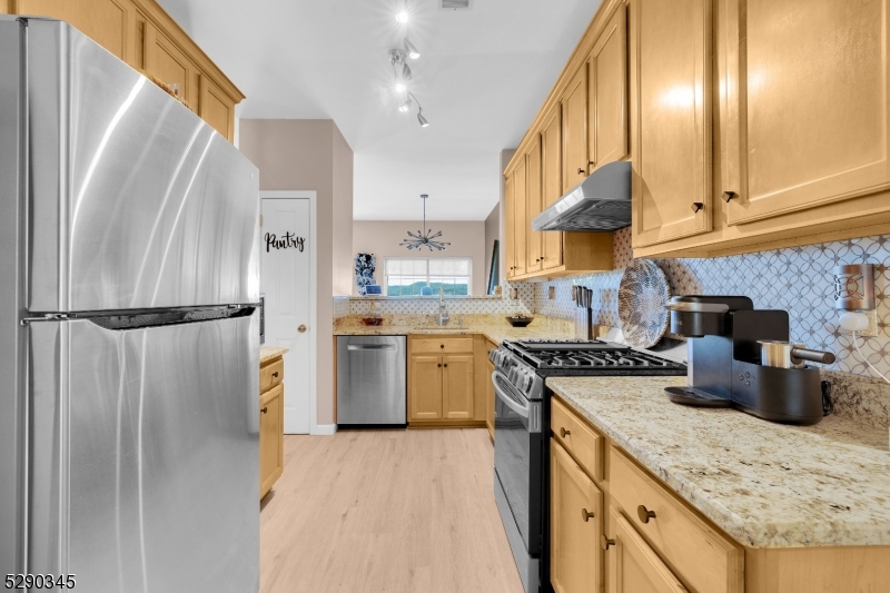 Summit Falls - Residential