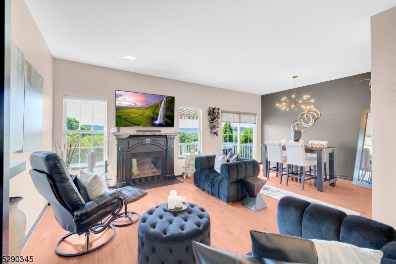 Summit Falls - Residential