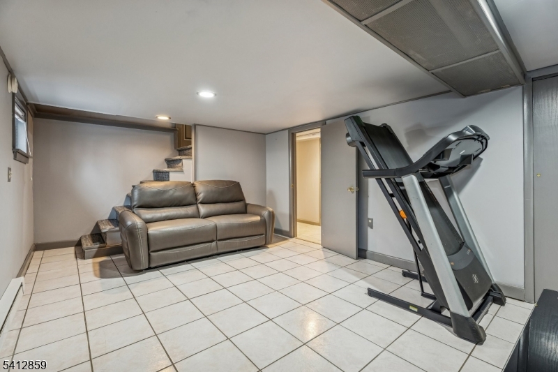 Hendrick Field Golf Course - Residential