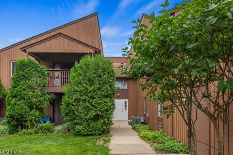 154 Drake Ln, Roxbury Twp., NJ 07852 - #: 4043654