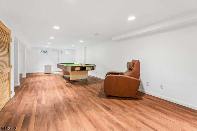 Murray Hill - Residential