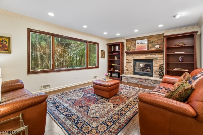 Murray Hill - Residential