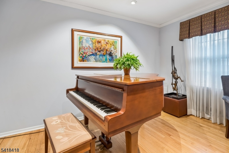 Murray Hill - Residential