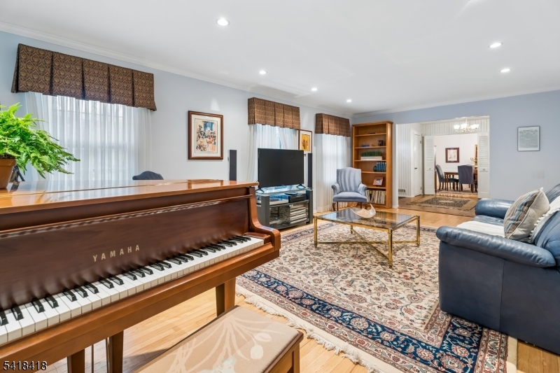 Murray Hill - Residential