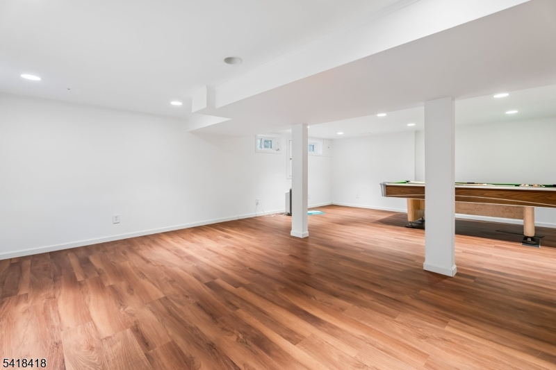 Murray Hill - Residential