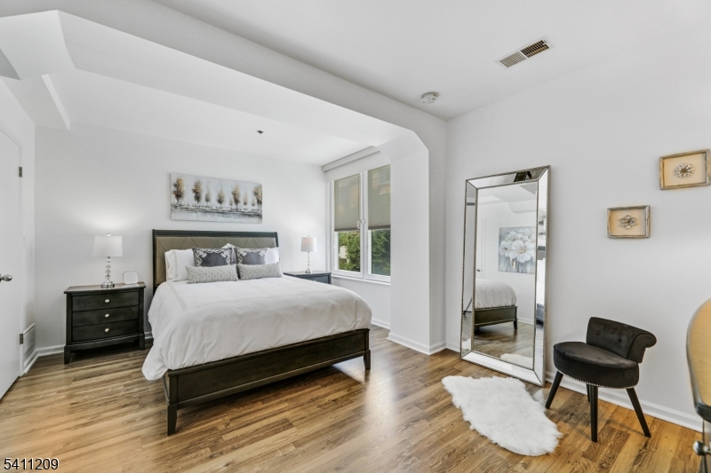 Riva Pointe - Residential