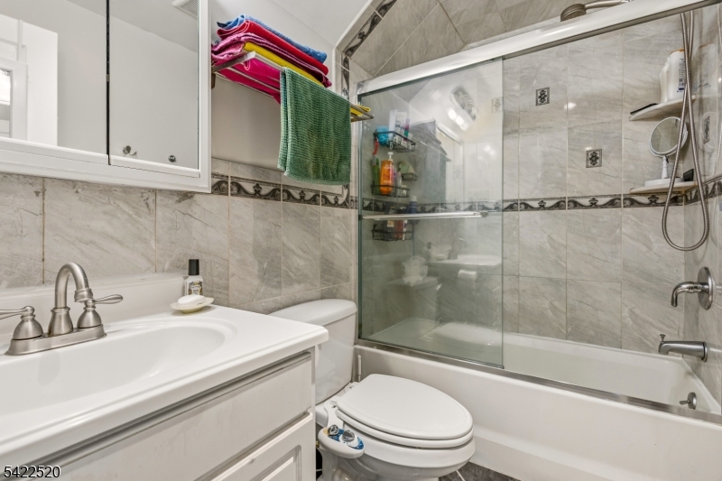 Oakview - Residential