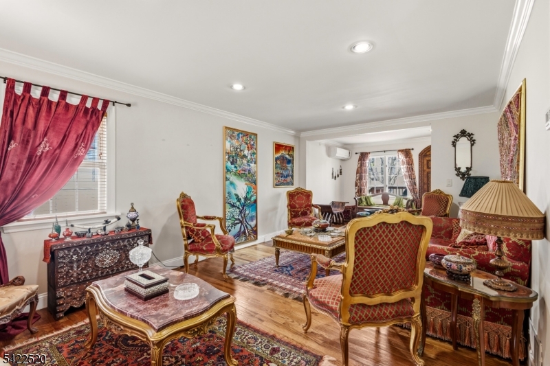 Oakview - Residential