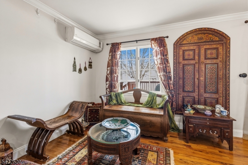 Oakview - Residential