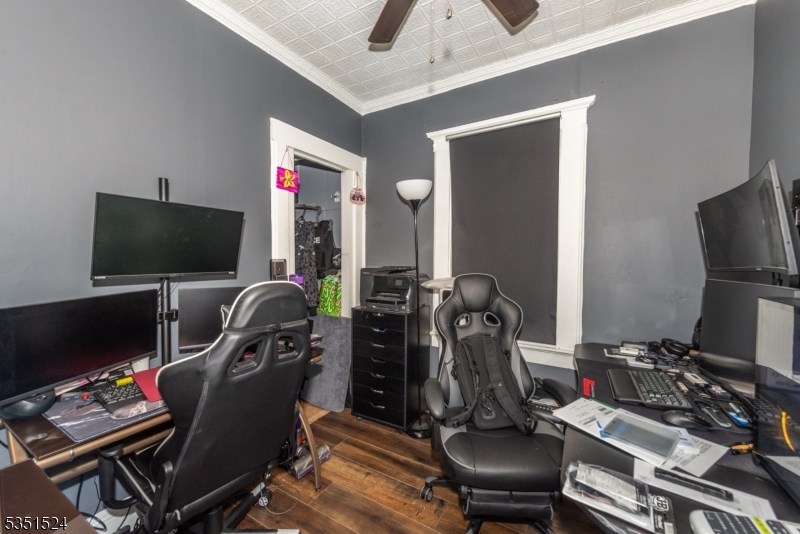 SINGLE FAMILY RENTAL - Residential Lease