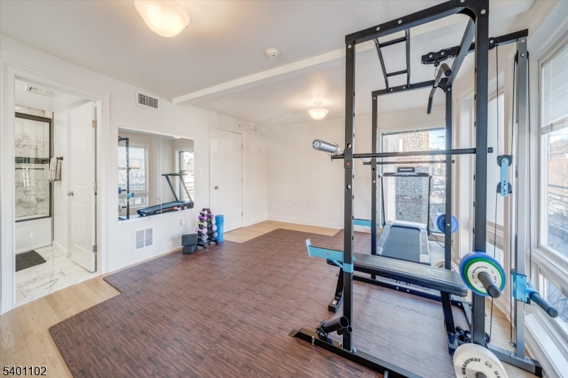 Walnut Street - Residential