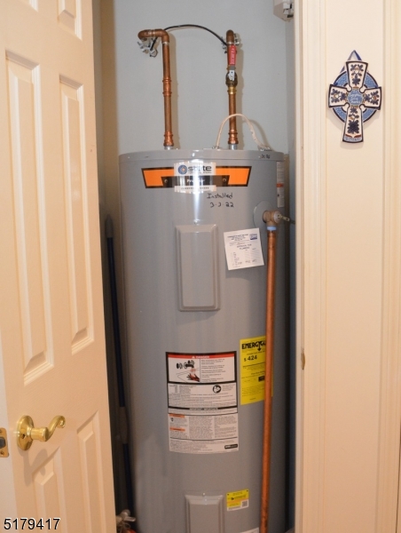 BALD EAGLE COMMONS - Residential