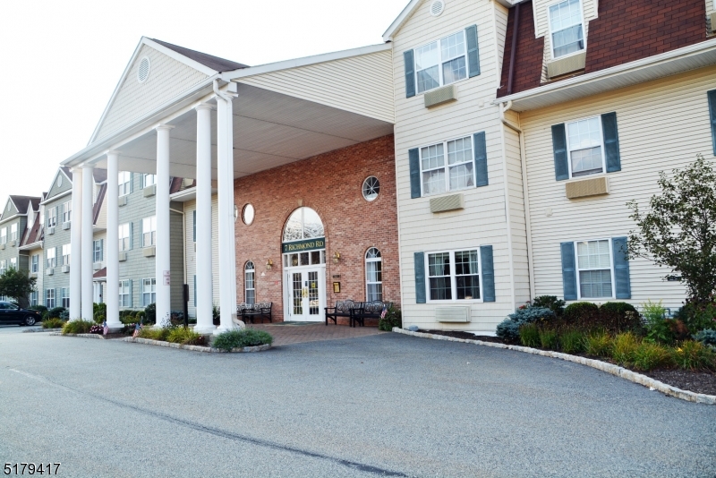 BALD EAGLE COMMONS - Residential