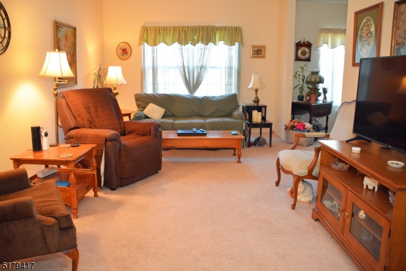 BALD EAGLE COMMONS - Residential