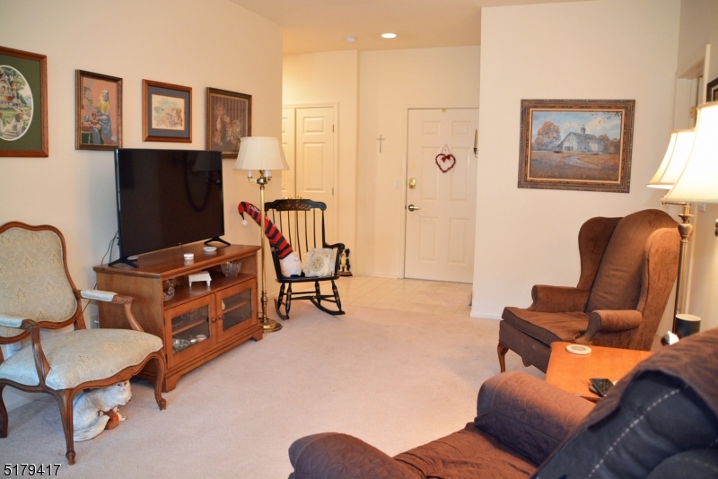 BALD EAGLE COMMONS - Residential