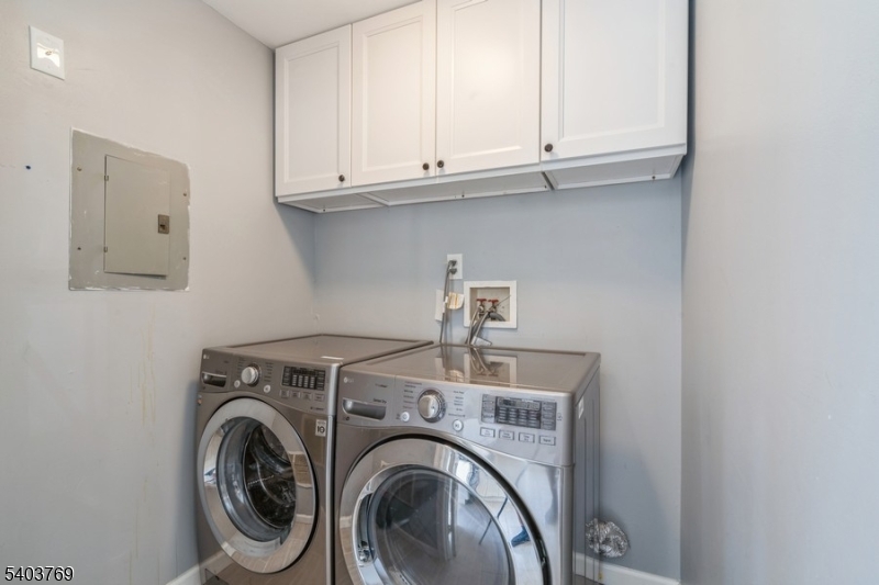 La Mer, LaMer - Residential Lease