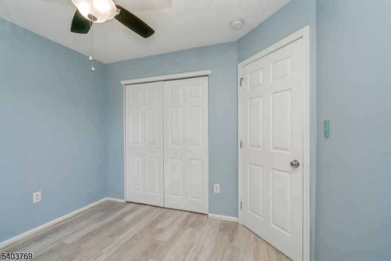 La Mer, LaMer - Residential Lease