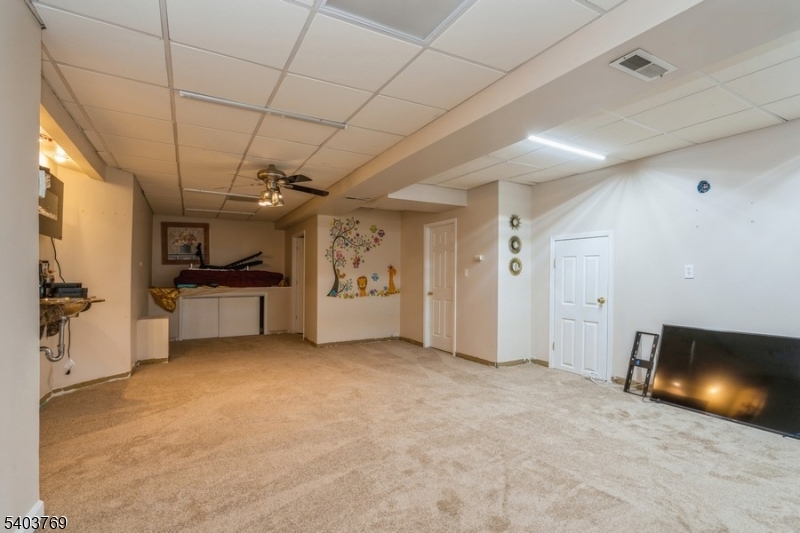 La Mer, LaMer - Residential Lease