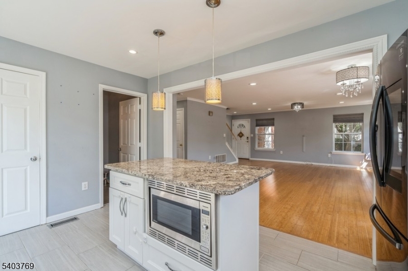 La Mer, LaMer - Residential Lease