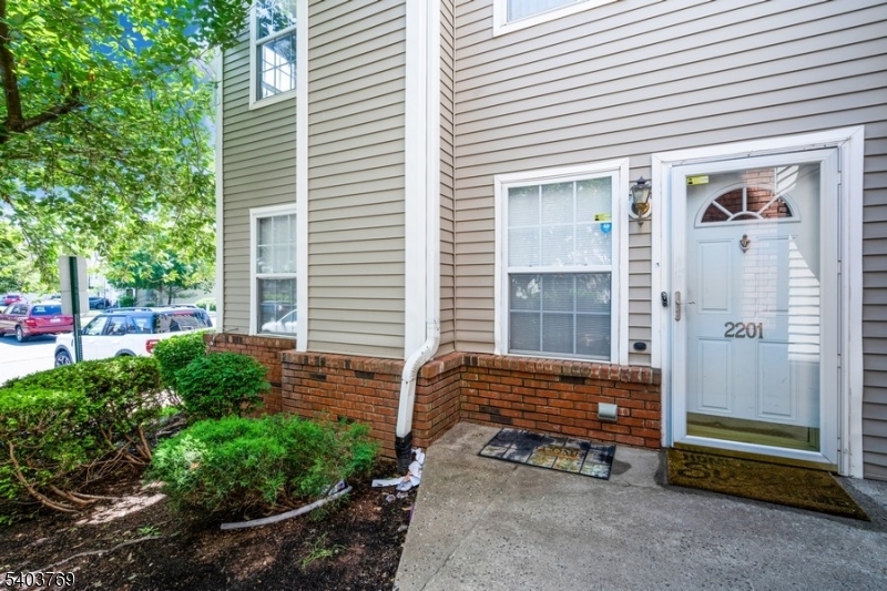 La Mer, LaMer - Residential Lease