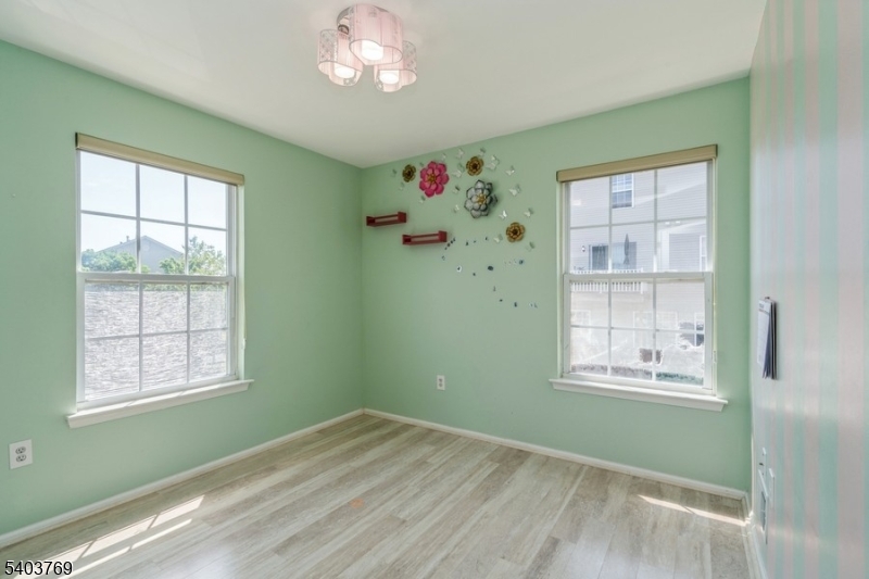 La Mer, LaMer - Residential Lease