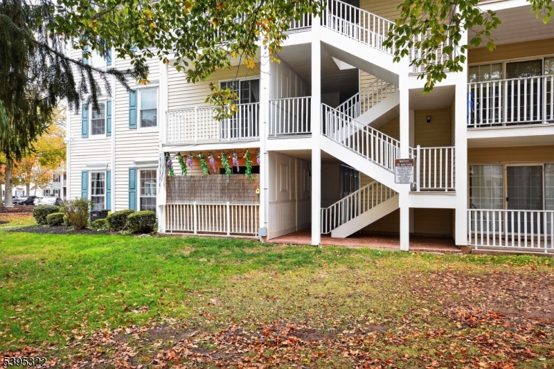 Governor's Pointe - Residential