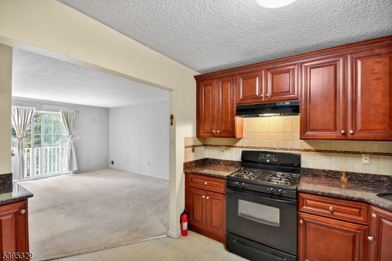 Governor's Pointe - Residential