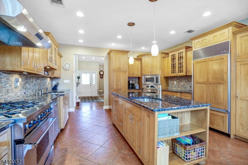 Baltusrol Top - Residential