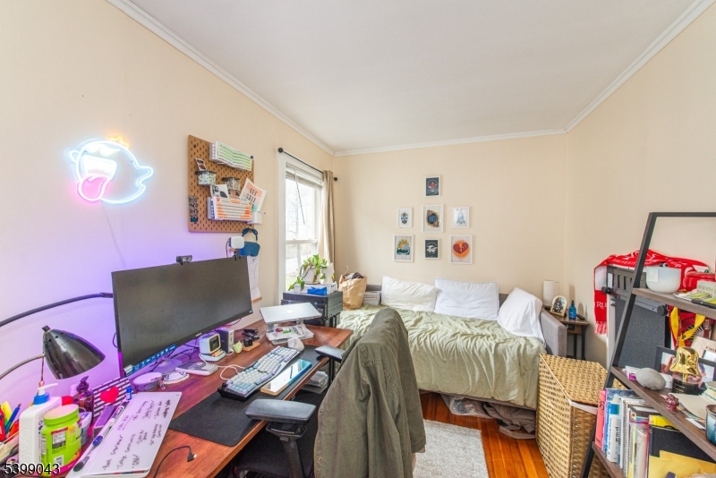 in town - Residential Lease