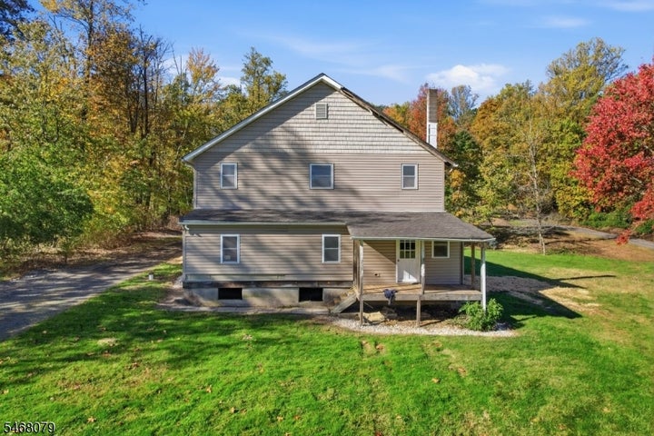 Photo 1 of 30 — 29 Hillcrest Rd, Warren Twp., NJ 07059