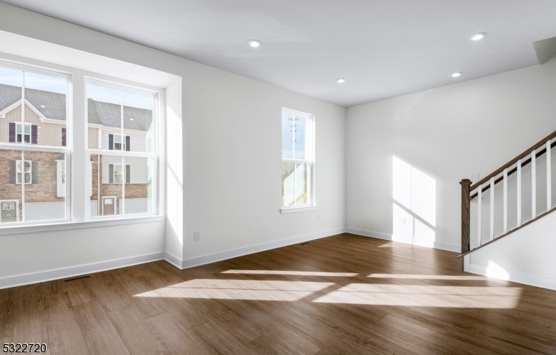 Mountain Ridge - Residential