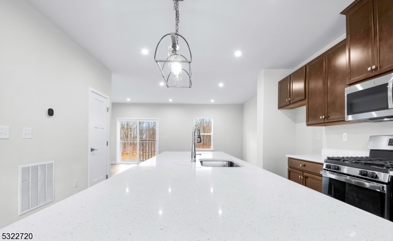 Mountain Ridge - Residential