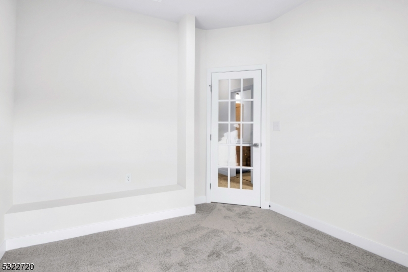 Mountain Ridge - Residential