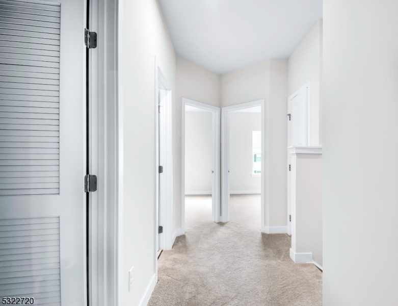 Mountain Ridge - Residential