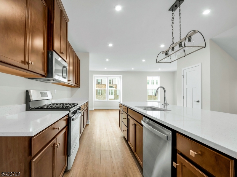 Mountain Ridge - Residential