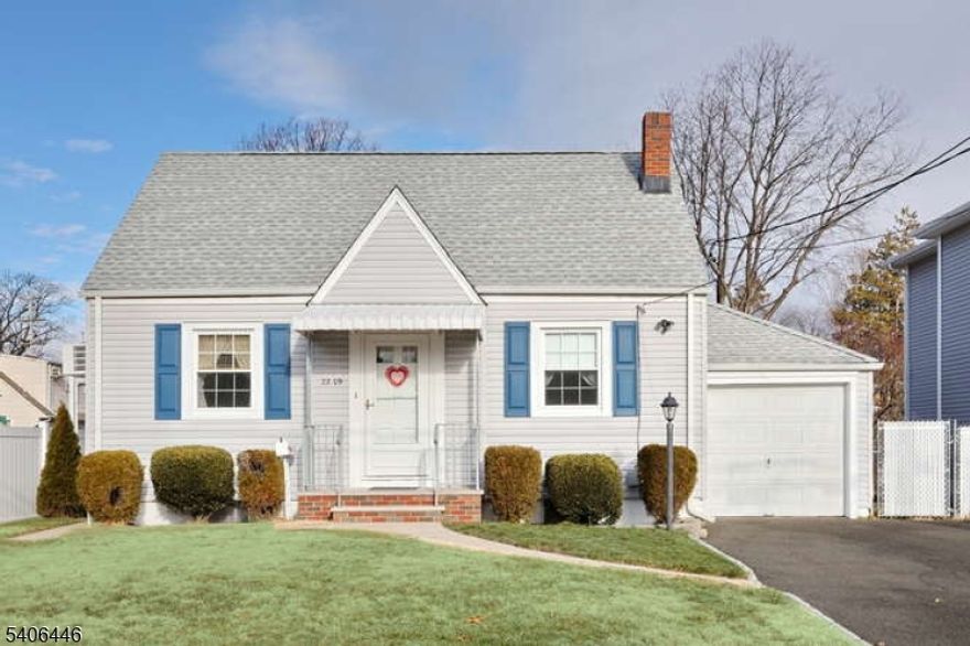 Opportunity Knocks to Own in a Fabulous town! Conveniently located for Commuting to NYC and surrounding shopping malls and highways makes this home the way to go for 2026! Bring your decorating or renovating ideas to make this 3 Bedroom, 1 Bath with a 1 car garage and a Great Property for Entertaining that makes this Home a dream come true! Come Grow your Roots in Fabulous Fairlawn!