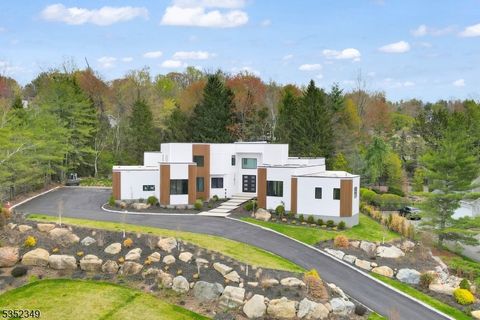 MLS: 3958459