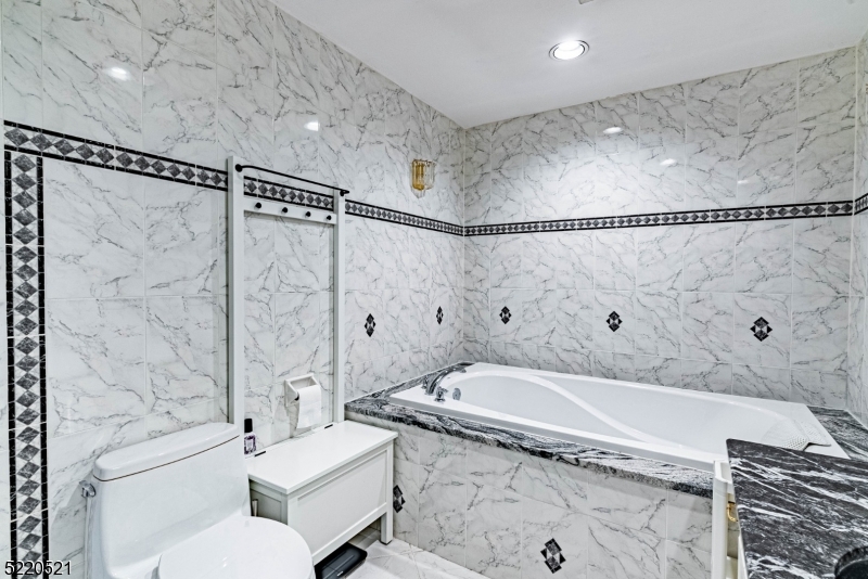 White Meadow Lake - Residential