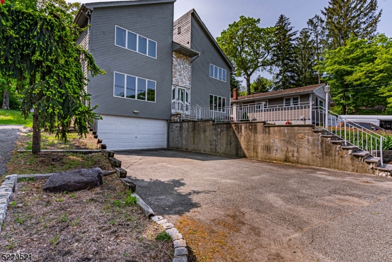 White Meadow Lake - Residential