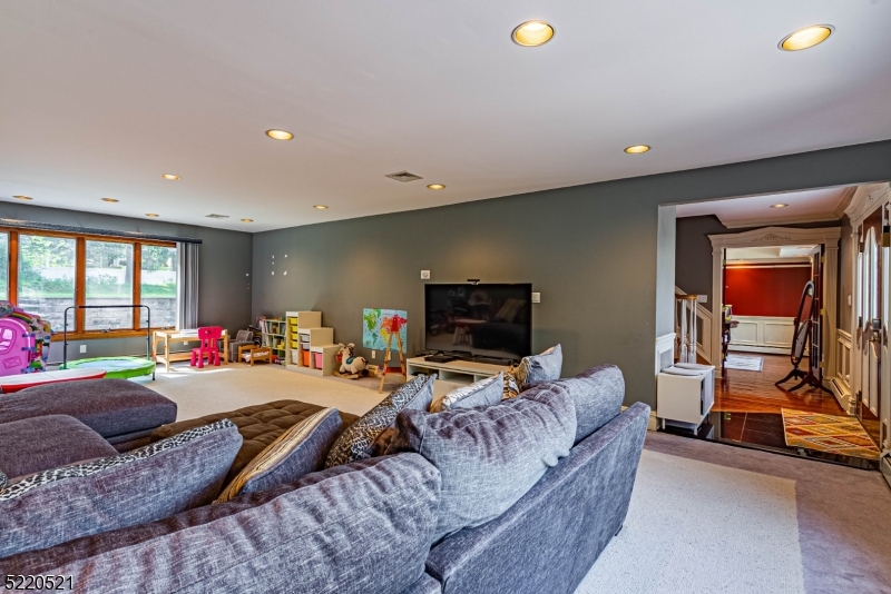 White Meadow Lake - Residential