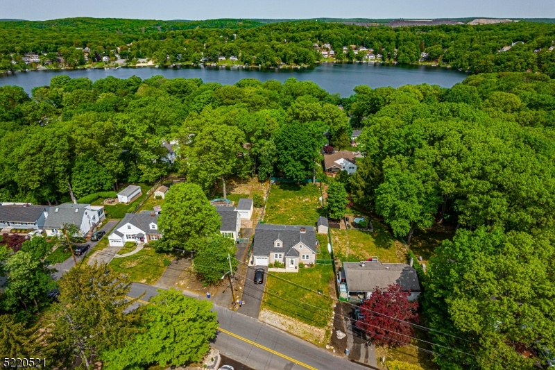 White Meadow Lake - Residential